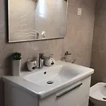 شقة One Bedroom With Terrace